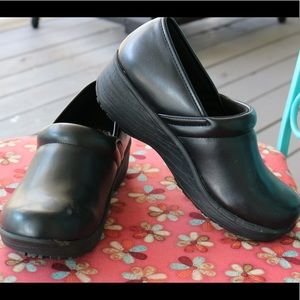 Safe Step Nonslip Shoe